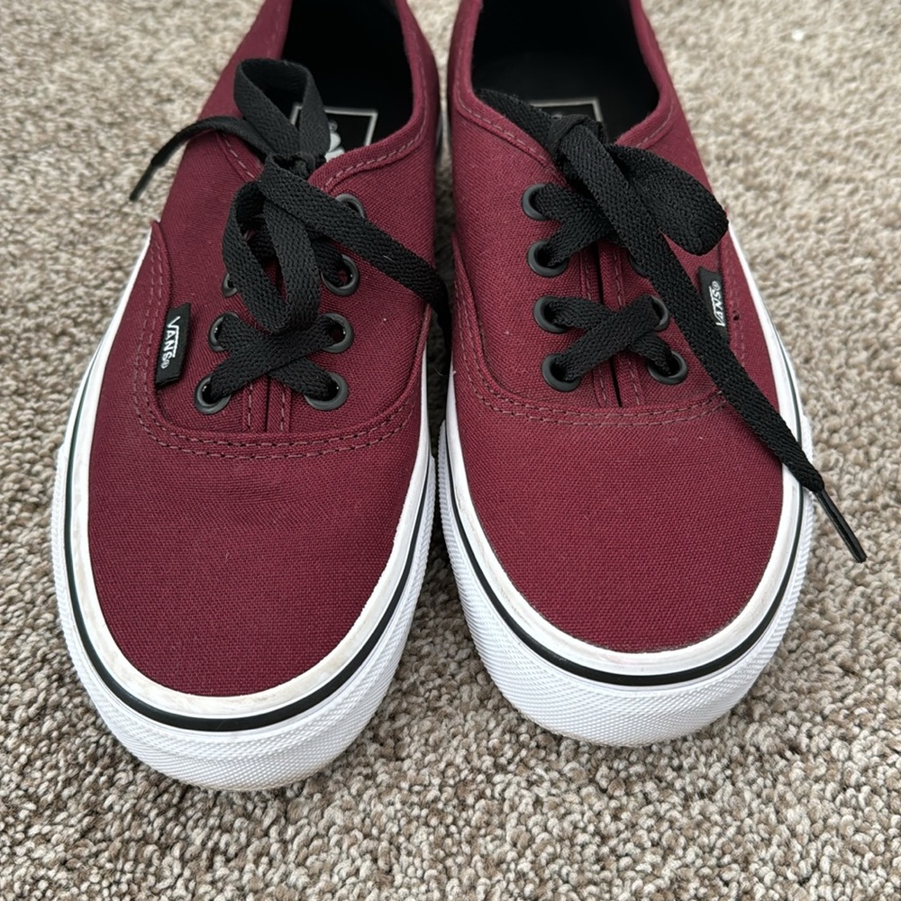 Vans - Picture 3 of 4